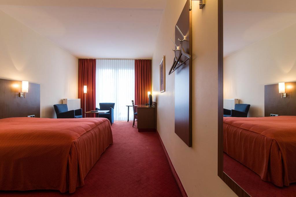 Hotel Klein Frankfurt Fráncfort del Meno Exterior foto